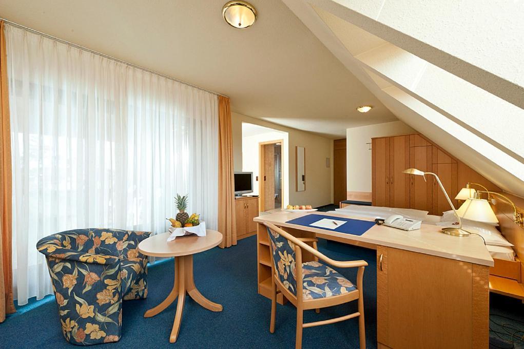 Garni Hotel Schumacher Filderstadt Room photo