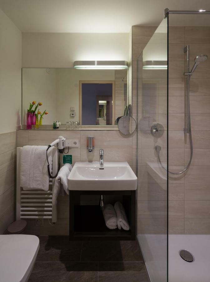 Garni Hotel Schumacher Filderstadt Exterior photo